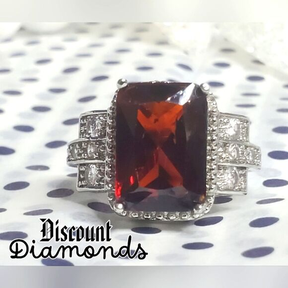 Red Ruby Ring & White Baguette Diamonds on 925 Silver - Picture 3 of 8